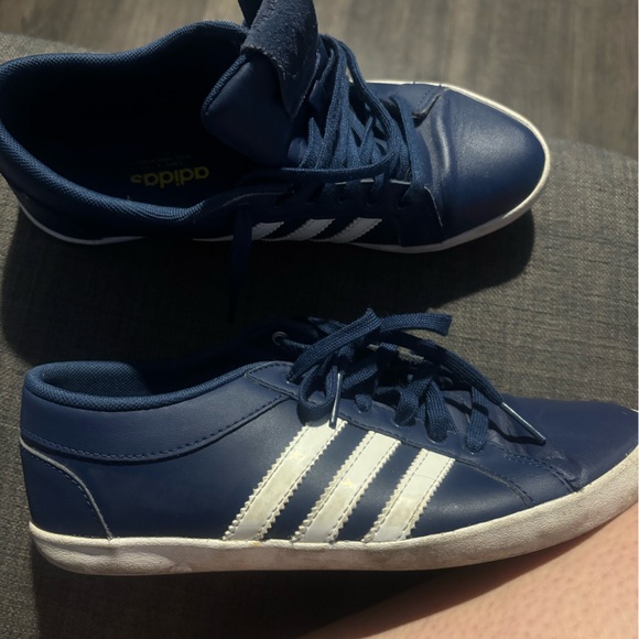 adidas sneakers - Picture 4 of 7